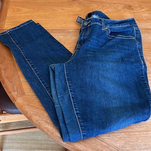 Torrid dark denim jeans  - Picture 4 of 11